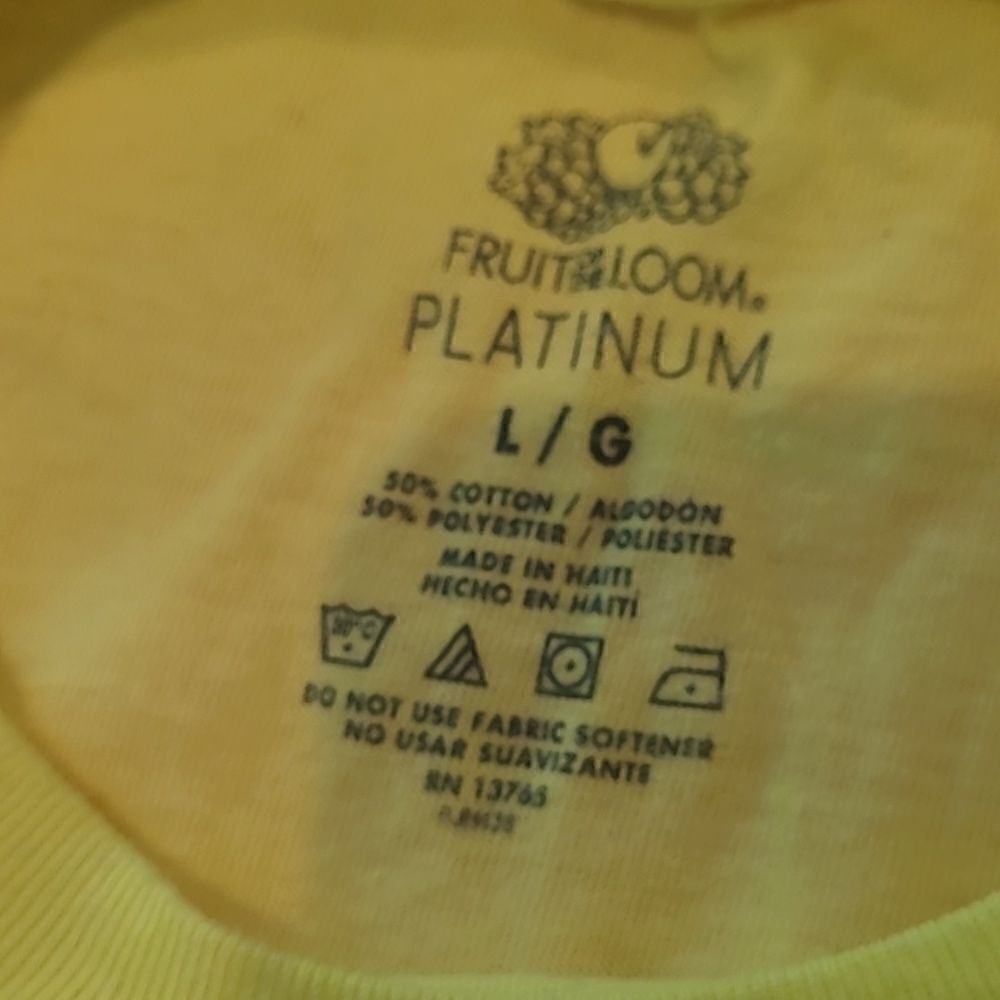 Fruit of the Loom platinum, bundle of 2 t-shirts, 1 orange, 1 yellow sz L/G - Picture 6 of 7